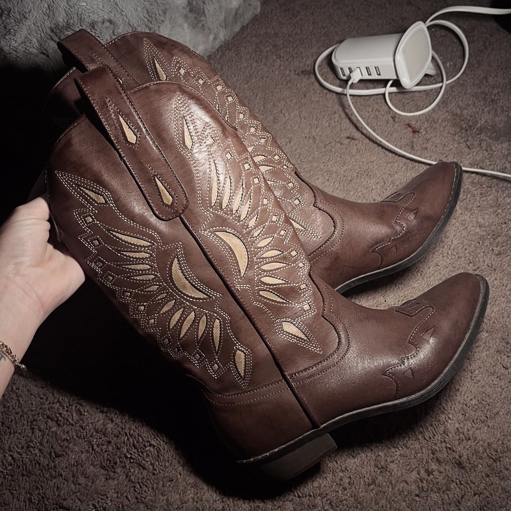 Altr State Cow Girl Boots